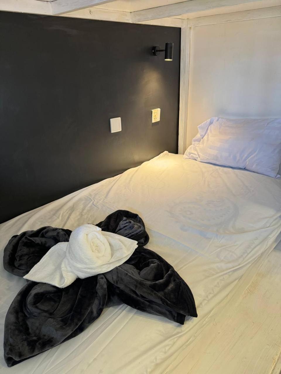 The Hive Hotel Ciudad de Siem Riep Exterior foto